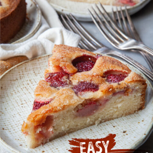 Easy Strawberry Cake Recipe (VIDEO) - NatashasKitchen.com